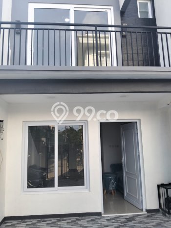 Rumah Strategis Modern Lb 80m2 di Kelapa Gading, Jakarta Utara Rumah Strategis Modern Lb 80m2 di Kelapa Gading, Jakarta Utara