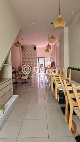 Area Ramai! Ruko Dijual di Kelapa Gading untuk Bisnis Luas Bangunan 324m2 Area Ramai! Ruko Dijual di Kelapa Gading untuk Bisnis Luas Bangunan 324m2