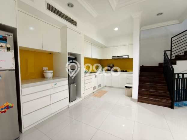 Hunian Mewah LB 280m2 Siap Huni Desain Elegan di Sunter, Jakarta Utara Hunian Mewah LB 280m2 Siap Huni Desain Elegan di Sunter, Jakarta Utara