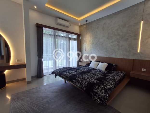 Rumah Mewah LB 160m2 Siap Huni Desain Elegan di Ciganjur, Jakarta Selatan Rumah Mewah LB 160m2 Siap Huni Desain Elegan di Ciganjur, Jakarta Selatan