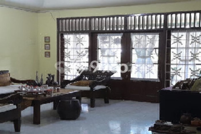 For Sale! Luxury House LT 302m2 Desain Modern di Pejaten For Sale! Luxury House LT 302m2 Desain Modern di Pejaten