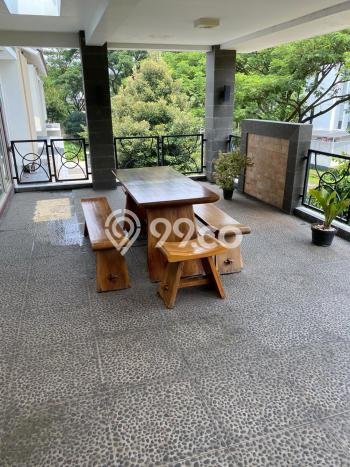 Rumah Elit LB 500m2 Siap Huni Desain Elegan di Bintaro, Tangerang Selatan Rumah Elit LB 500m2 Siap Huni Desain Elegan di Bintaro, Tangerang Selatan