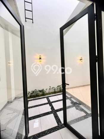 Jual Rumah Luas Megah Dengan View Eksklusif di Pondok Jagung, Tangerang Jual Rumah Luas Megah Dengan View Eksklusif di Pondok Jagung, Tangerang