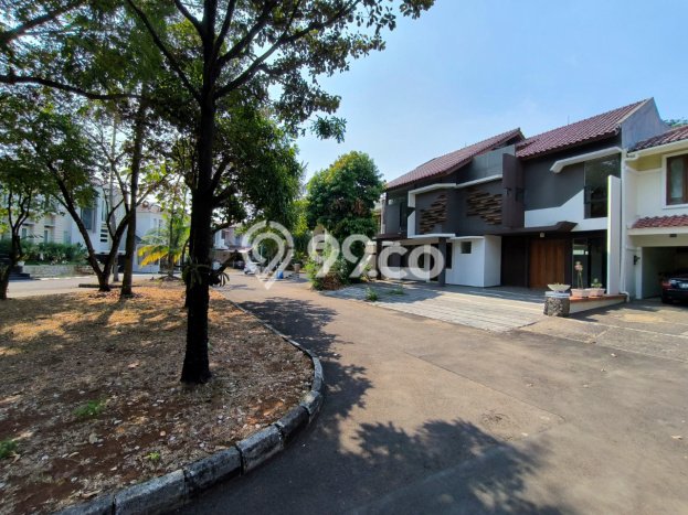 Rumah Elit Modern Tanpa Renovasi di Sektor 9-Bintaro Tangerang Selatan Rumah Elit Modern Tanpa Renovasi di Sektor 9-Bintaro Tangerang Selatan