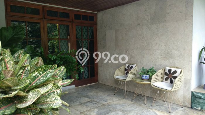 Ready to Use! Luxury House LT 700m2 Desain Modern di Lebak Bulus Ready to Use! Luxury House LT 700m2 Desain Modern di Lebak Bulus