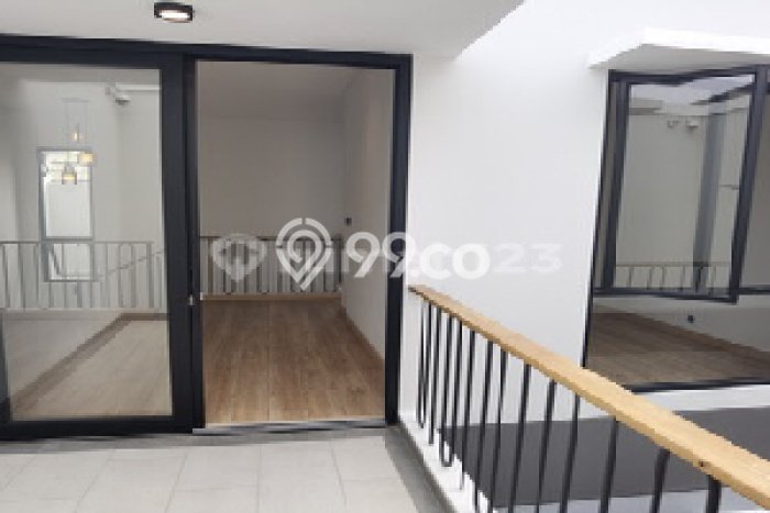 Jual Rumah Mewah Elegan Dengan View Cantik di Sektor 3 - Bintaro, Tangerang Selatan Jual Rumah Mewah Elegan Dengan View Cantik di Sektor 3 - Bintaro, Tangerang Selatan