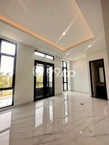 Rumah Elit Modern Tanpa Renovasi di Gading Serpong Tangerang Rumah Elit Modern Tanpa Renovasi di Gading Serpong Tangerang
