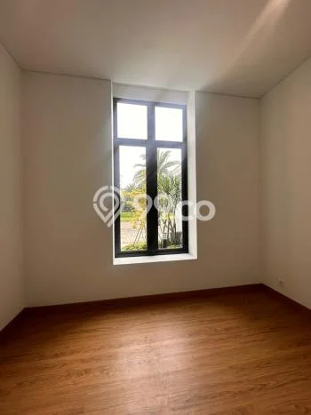 Dijual Rumah Luas Elegan Dengan View Cantik di Kedoya Garden, Jakarta Barat Dijual Rumah Luas Elegan Dengan View Cantik di Kedoya Garden, Jakarta Barat
