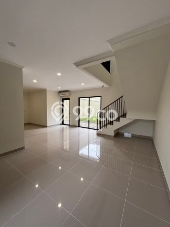 Dijual Rumah Mewah Exclusive di BSD, Tangerang Selatan Dijual Rumah Mewah Exclusive di BSD, Tangerang Selatan
