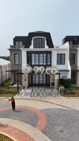 Hunian Mewah LB 240m2 Siap Huni Desain Elegan di Villa Meruya, Jakarta Barat Hunian Mewah LB 240m2 Siap Huni Desain Elegan di Villa Meruya, Jakarta Barat