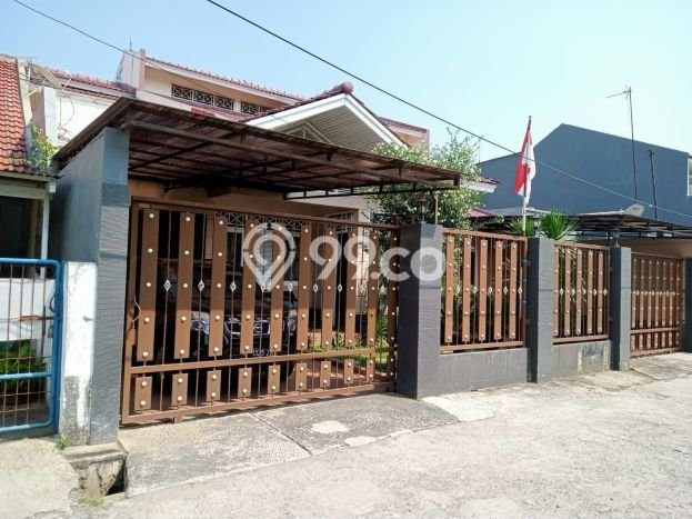 Jual Rumah Luas Megah Dengan View Cantik di Jatiwaringin, Bekasi Jual Rumah Luas Megah Dengan View Cantik di Jatiwaringin, Bekasi