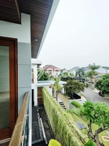 Jual Rumah Mewah Megah Dengan View Eksklusif di Pondok Indah, Jakarta Selatan Jual Rumah Mewah Megah Dengan View Eksklusif di Pondok Indah, Jakarta Selatan