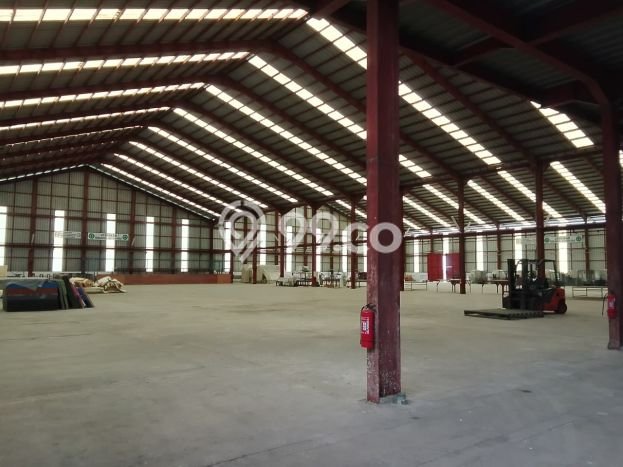 FOR SALE! Gudang di Subang Subang, LT 3m2, LB 5000m2 FOR SALE! Gudang di Subang Subang, LT 3m2, LB 5000m2
