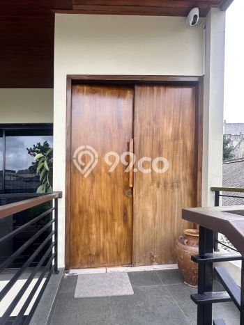 For Sale! Luxury House LT 100m2 Desain Elegan di Pondok Bambu For Sale! Luxury House LT 100m2 Desain Elegan di Pondok Bambu