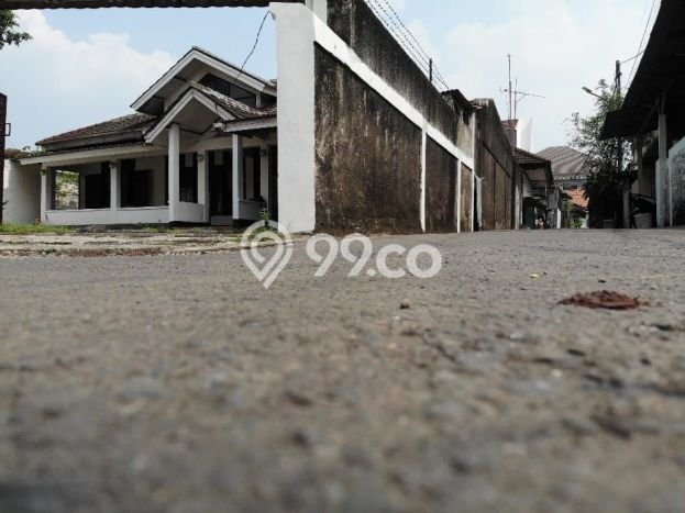 Rumah Luxury Modern Tanpa Renovasi di Meruya Jakarta Barat Rumah Luxury Modern Tanpa Renovasi di Meruya Jakarta Barat