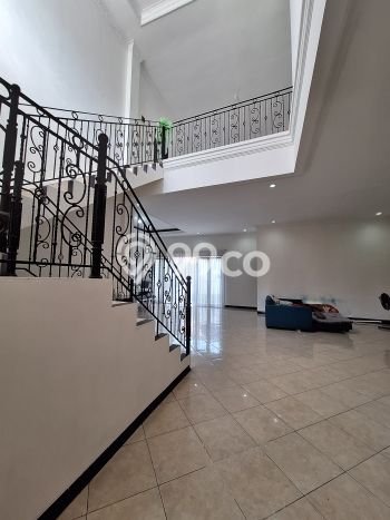 Rumah lokasi Pondok Gede, Bekasi, LT 250m² LB 330m² Rumah lokasi Pondok Gede, Bekasi, LT 250m² LB 330m²