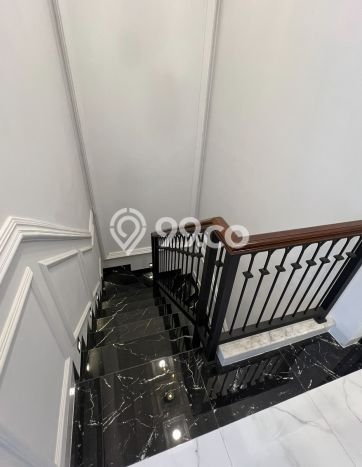 For Sale! Luxury House LT 122m2 Desain Modern di Jati Padang For Sale! Luxury House LT 122m2 Desain Modern di Jati Padang