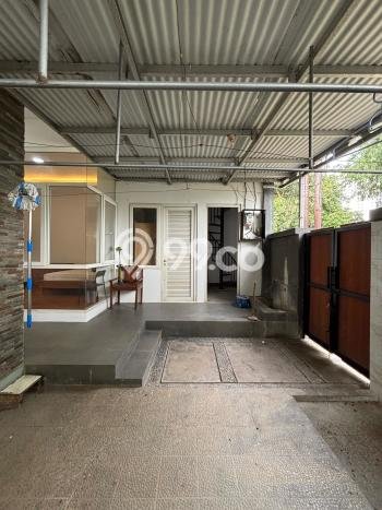 Siap Huni Hunian Elit 5 Kamar di Cempaka Putih Dekat ke Mana Pun Siap Huni Hunian Elit 5 Kamar di Cempaka Putih Dekat ke Mana Pun