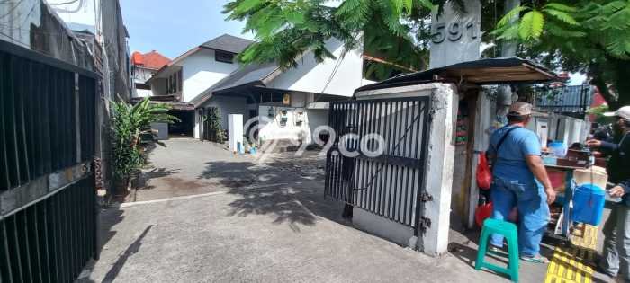 Rumah Elit Modern Tanpa Renovasi di Rawamangun Jakarta Timur Rumah Elit Modern Tanpa Renovasi di Rawamangun Jakarta Timur