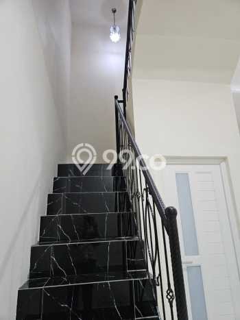 For Sale Rumah 9 Kamar Lokasi Ideal Bagus dan Strategis di Kelapa Gading For Sale Rumah 9 Kamar Lokasi Ideal Bagus dan Strategis di Kelapa Gading