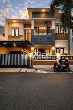 Rumah Elit Modern Siap Huni di Rawamangun Jakarta Timur Rumah Elit Modern Siap Huni di Rawamangun Jakarta Timur