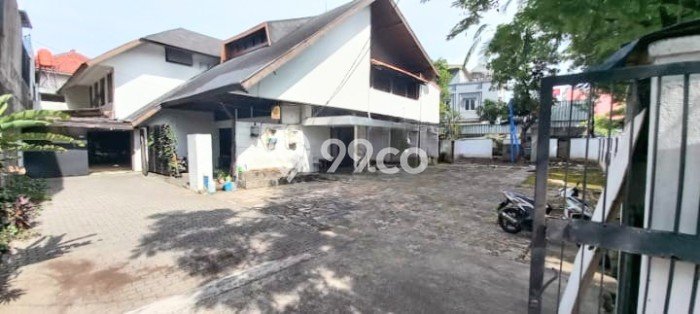 Rumah Elit Modern Tanpa Renovasi di Rawamangun Jakarta Timur Rumah Elit Modern Tanpa Renovasi di Rawamangun Jakarta Timur