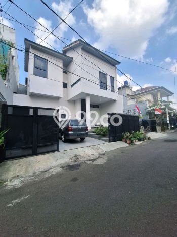 Siap Huni Hunian Elit 4 Kamar di Pulo Gadung Dekat ke Mana Pun Siap Huni Hunian Elit 4 Kamar di Pulo Gadung Dekat ke Mana Pun