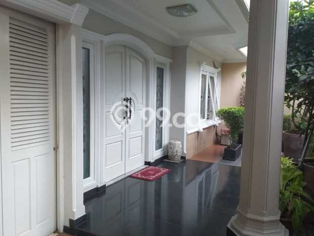 Siap Huni Rumah Mewah 4 Kamar di Tebet Dekat ke Mana Saja Siap Huni Rumah Mewah 4 Kamar di Tebet Dekat ke Mana Saja