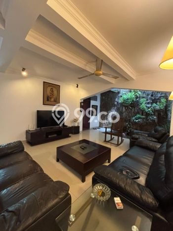 Siap Huni Hunian Elit 6 Kamar di Cempaka Putih Dekat ke Mana Saja Siap Huni Hunian Elit 6 Kamar di Cempaka Putih Dekat ke Mana Saja