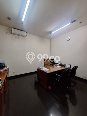 KESEMPATAN EMAS! Rumah di Cempaka Putih, Jakarta Pusat, LT 188m² Bangunan 362m² KESEMPATAN EMAS! Rumah di Cempaka Putih, Jakarta Pusat, LT 188m² Bangunan 362m²