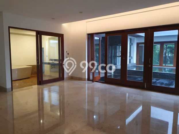 Jual Rumah Mewah Megah Dengan View Eksklusif di Pondok Indah, Jakarta Selatan Jual Rumah Mewah Megah Dengan View Eksklusif di Pondok Indah, Jakarta Selatan