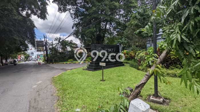 For Sale! Premium House LT 200m2 Desain Elegan di Sleman For Sale! Premium House LT 200m2 Desain Elegan di Sleman