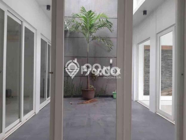 Disewakan Segera Rumah Kondisi Baik di Area Dukuh Pakis, Surabaya Disewakan Segera Rumah Kondisi Baik di Area Dukuh Pakis, Surabaya