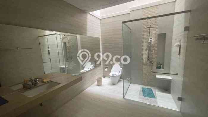 Rumah LT 351m² / LB 400m² Fasilitas Kolam Renang di Graha, Surabaya Rumah LT 351m² / LB 400m² Fasilitas Kolam Renang di Graha, Surabaya
