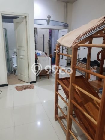 Dijual Cepat Rumah Bagus Siap Huni LB 180m2 di Tambaksari, Surabaya Dijual Cepat Rumah Bagus Siap Huni LB 180m2 di Tambaksari, Surabaya