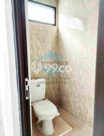 For Sale Rumah 3 Kamar Lokasi Ideal Nyaman dan Strategis di Sambikerep For Sale Rumah 3 Kamar Lokasi Ideal Nyaman dan Strategis di Sambikerep