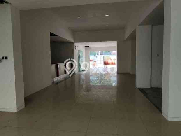 Disewakan Komersial di Kawasan Ramai Surabaya Kota Luas 450m2 Disewakan Komersial di Kawasan Ramai Surabaya Kota Luas 450m2