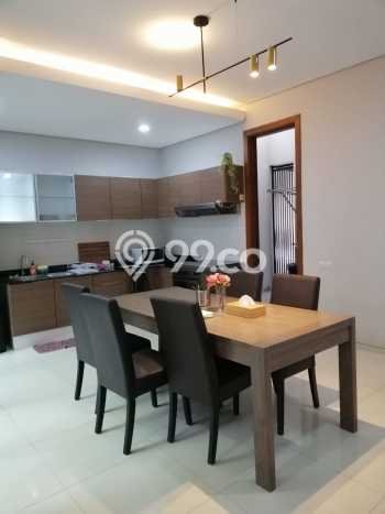Jarang Ada! Rumah Sewa 3 Kamar Bagus Siap Huni Pakuwon Indah Jarang Ada! Rumah Sewa 3 Kamar Bagus Siap Huni Pakuwon Indah