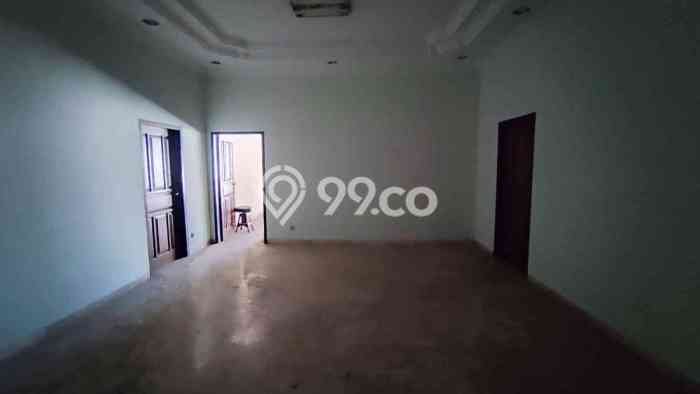 Unit Komersial Tersedia di Surabaya Kota Spesifikasi LB 800m2 Unit Komersial Tersedia di Surabaya Kota Spesifikasi LB 800m2