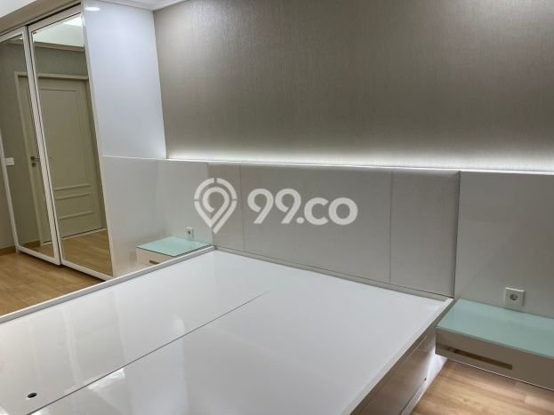 Hunian Apartemen High-Class untuk Dijual di Surabaya dengan 3 BR & 2 Kamar Mandi Hunian Apartemen High-Class untuk Dijual di Surabaya dengan 3 BR & 2 Kamar Mandi