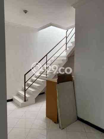 Dijual Rumah Eksklusif 4 KT di Citraland, Surabaya Dijual Rumah Eksklusif 4 KT di Citraland, Surabaya