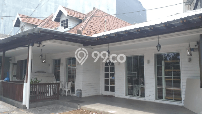 Unit Komersial Dijual di Gubeng Surabaya Luas Tanah 399m2, Luas Bangunan 350m2 Unit Komersial Dijual di Gubeng Surabaya Luas Tanah 399m2, Luas Bangunan 350m2