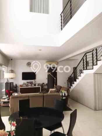 Dijual Rumah Luas Elegan Dengan View Eksklusif di Graha, Surabaya Dijual Rumah Luas Elegan Dengan View Eksklusif di Graha, Surabaya