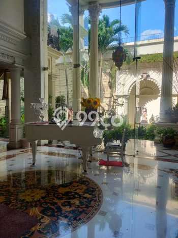 Siap Huni Rumah Mewah 5 Kamar di Menteng Dekat ke Mana Saja Siap Huni Rumah Mewah 5 Kamar di Menteng Dekat ke Mana Saja