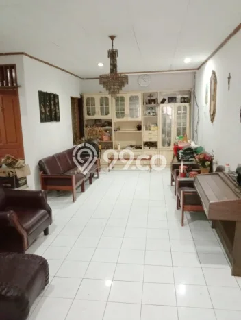 Rumah Elit Modern Tanpa Renovasi di Pulo Asem Jakarta Timur Rumah Elit Modern Tanpa Renovasi di Pulo Asem Jakarta Timur
