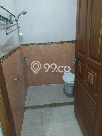 Rumah Disewakan Jakarta Timur LT 200m2 LB 400m2 Area Pulomas Rumah Disewakan Jakarta Timur LT 200m2 LB 400m2 Area Pulomas