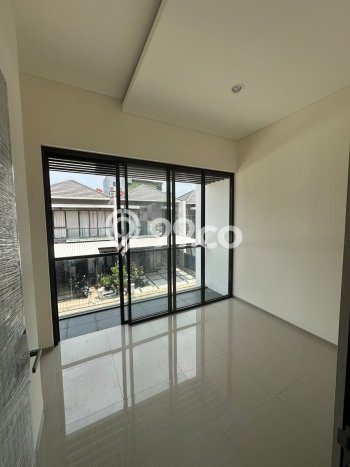Sewa Rumah Harga Terjangkau di Golden City Bekasi dengan 3 Kamar Tidur Sewa Rumah Harga Terjangkau di Golden City Bekasi dengan 3 Kamar Tidur