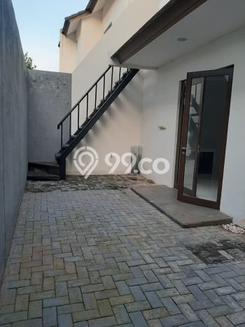 Disewakan! Rumah 3 Kamar Tidur &
3 Kamar Mandi di BSD Foresta, Tangerang Disewakan! Rumah 3 Kamar Tidur &
3 Kamar Mandi di BSD Foresta, Tangerang