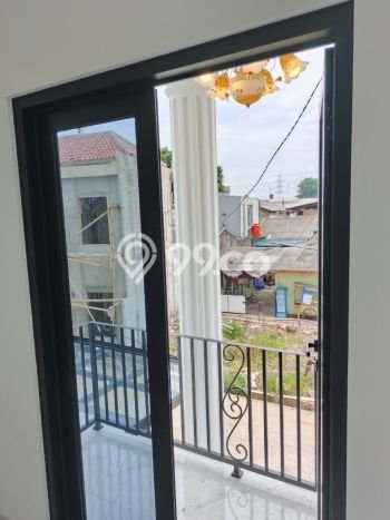 Rumah Luas Asri 3 KT Siap Pakai di Kalimalang Jakarta Timur Rumah Luas Asri 3 KT Siap Pakai di Kalimalang Jakarta Timur