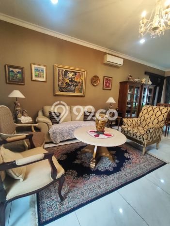Rumah Luxury Modern Tanpa Renovasi di Tanjung Barat Jakarta Selatan Rumah Luxury Modern Tanpa Renovasi di Tanjung Barat Jakarta Selatan